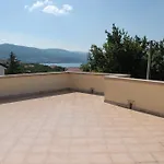 Apartman Enna *