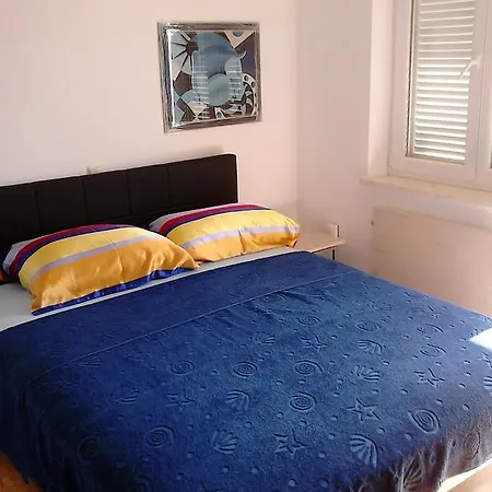 Enna Novi Vinodolski