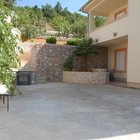 Enna Novi Vinodolski