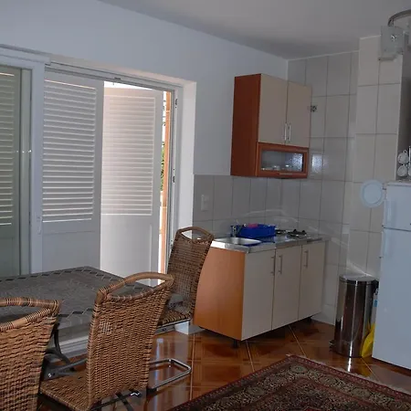 Enna Novi Vinodolski