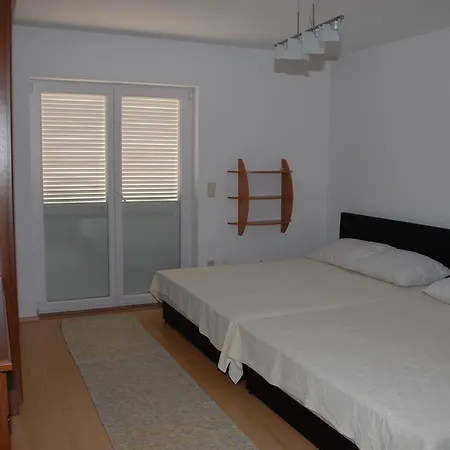 Enna Novi Vinodolski