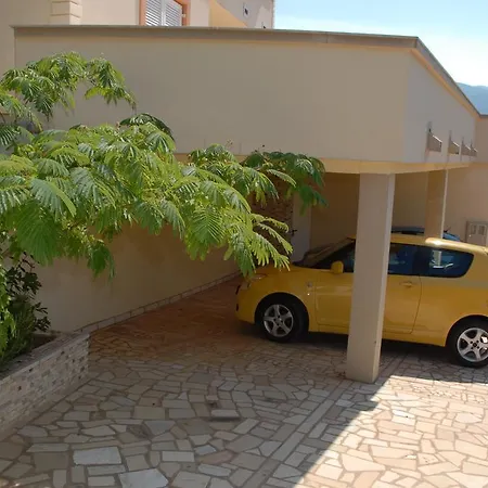 Enna Novi Vinodolski